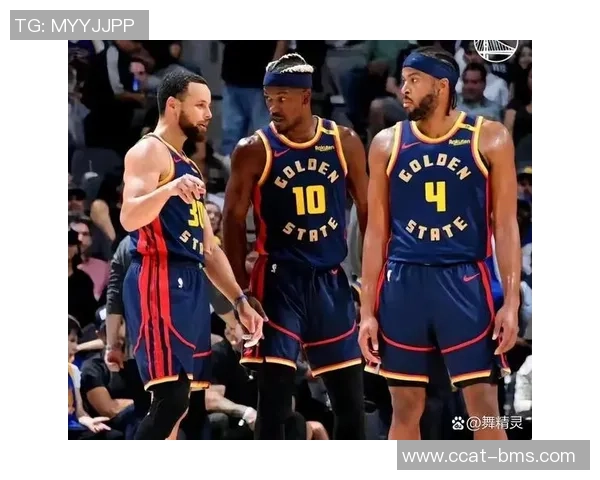 勇士与火箭第六场决赛激战正酣谁将赢得总冠军的荣耀